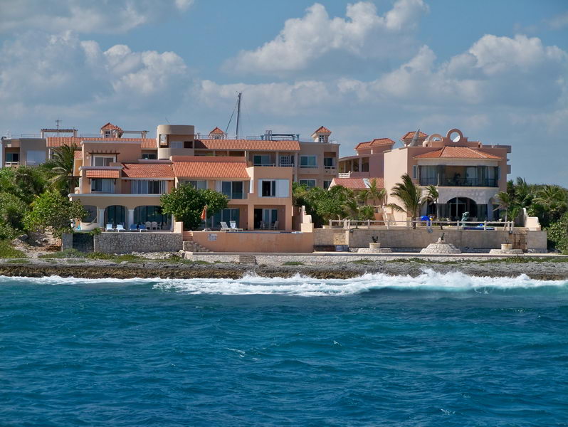 Puerto Aventuras rent a boat