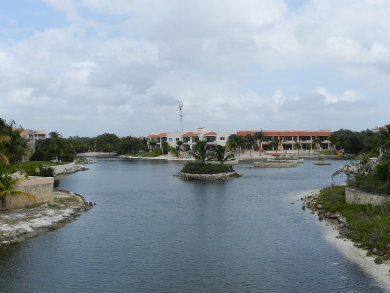 Puerto Aventuras rent a boat