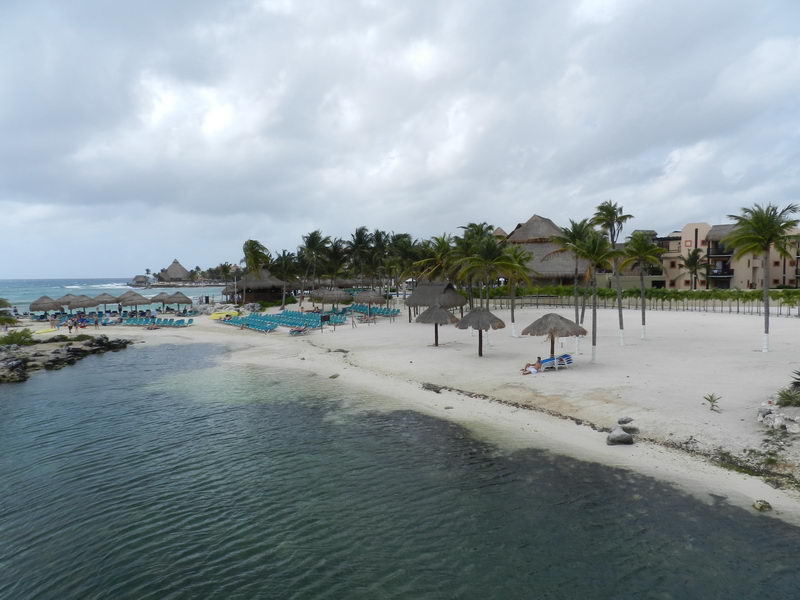Puerto Aventuras rent a boat