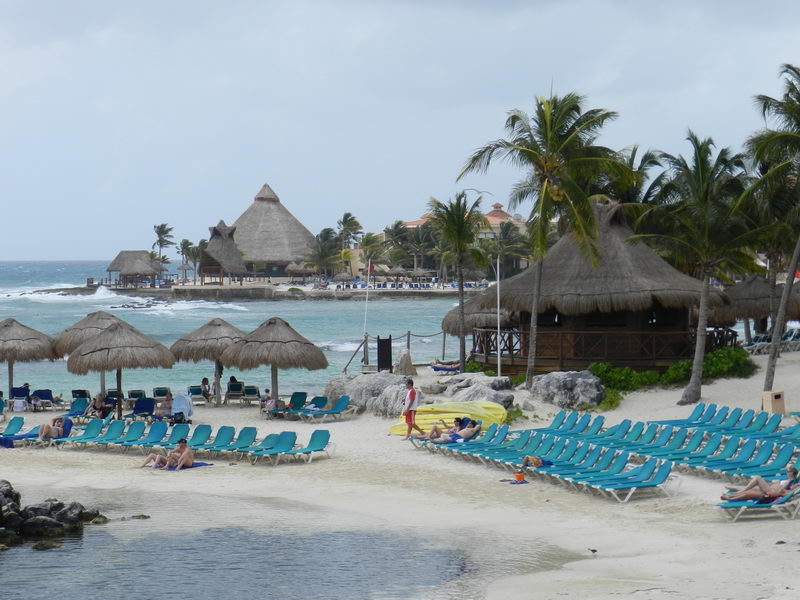 Puerto Aventuras rent a boat