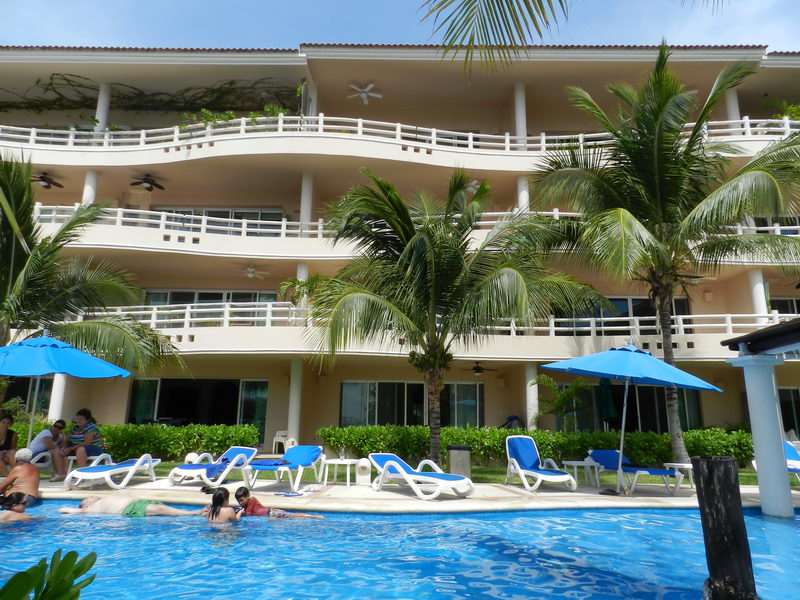 Puerto Aventuras rent a boat